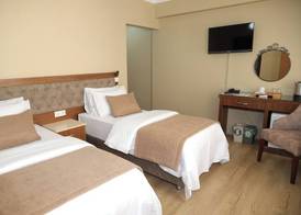 Ramparts Hotel 4