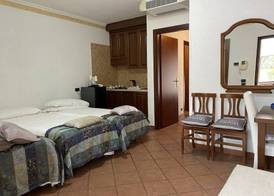 EURO HOUSE INN airport 5