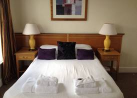 The Granby Hotel - Free Parking, Breakfast & Restaurant 2