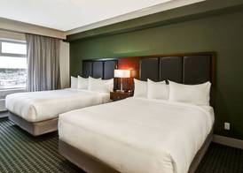 Chateau Nova Yellowknife 4