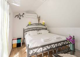 Apartments and Rooms Villa Erede 4