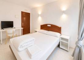 Hostal La Embajada 5