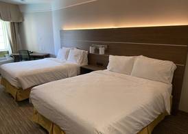 Holiday Inn Express & Suites GALVESTON WEST-SEAWALL by IHG 5