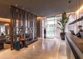 Broadway Hotel & Suites 4