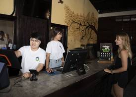Mad Monkey Luang Prabang 3