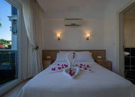 Sea Heaven Legend Apartments 5