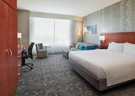 Courtyard by Marriott Ottawa East 4