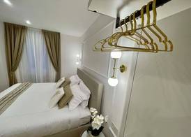 Bellagio Luxury Suites Apartments 5