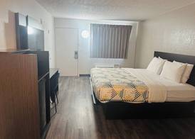 Motel 6 Southgate, MI - Detroit 2