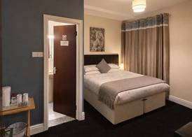 Devon Guest House 2