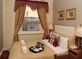 Piccolino Hyde Park Hotel 2