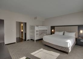 Holiday Inn Express & Suites CHARLESTON NE MT PLEASANT US17 by IHG 4
