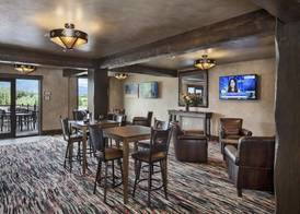 Glacier International Lodge 4