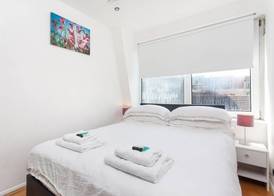 Oxford Street & Soho Modern 2 Bed Apt 5