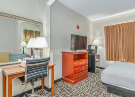 Days Inn by Wyndham Coliseum Montgomery AL 4