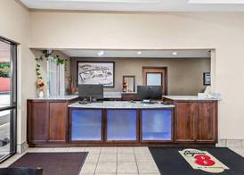 Super 8 by Wyndham Terre Haute 2