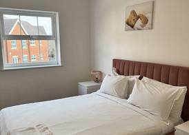 Havana 2 bed Apartment in london 3