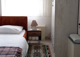 Isabel Rooms 2