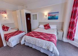 The Sportsview Guest House 4