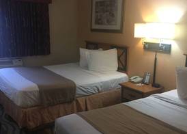 Travelodge by Wyndham Battle Creek 3