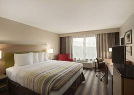 Country Inn & Suites by Radisson, Bloomington at Mall of America 5
