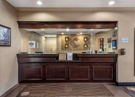 Comfort Inn & Suites Warsaw near US-30 2