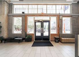 The District at Hogg Palace, A Wyndham Hotel 3