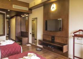 KPM TRIPENTA HOTEL 5