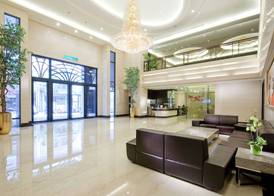 Queena Plaza Hotel 4