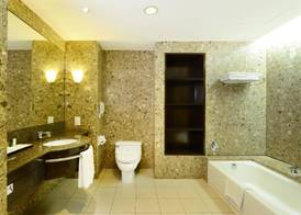 Pacific Regency Hotel Suites 2