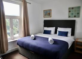 City Centre Guest House - Gloucester Park 5