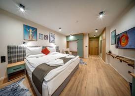 Mountain Lake Hotel 3