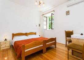 Guest House Simunovic - Studio Apartment with Terrace 4