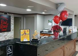 Red Roof Inn Leeds 3