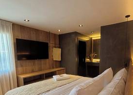 Montano Boutique Suites 4