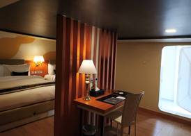 Doulos Phos The Ship Hotel 4