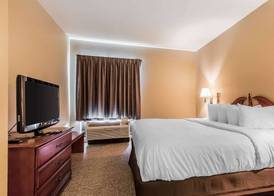 Quality Suites New Iberia 5