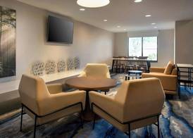 Fairfield Inn & Suites by Marriott Rome 3