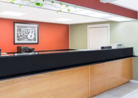 Super 8 by Wyndham Dothan 2