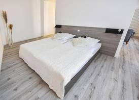 PRIMA Inn HOTEL & HOF NEURUPPIN - digitales & rezeptionsloses Motel 4