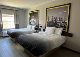 Super 8 by Wyndham Baytown 5
