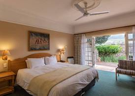Cathedral Peak Hotel 4