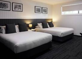 Settlers Inn 4
