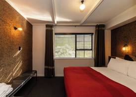 Sherwood Queenstown 2