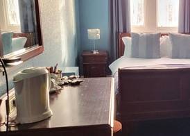 Carlton Hotel 3