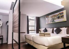 Days Hotel & Suites by Wyndham KL - Chan Sow Lin MRT or LRT 4