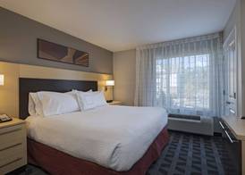TownePlace Suites Fayetteville Cross Creek 4