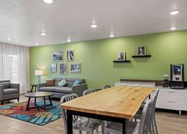 WoodSpring Suites Loves Park - Rockford 3