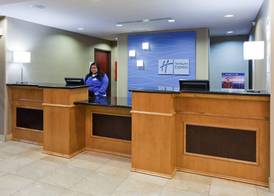 Holiday Inn Express & Suites ROCHESTER – MAYO CLINIC AREA by IHG 2