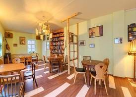 Labyrinth Hostel Weimar 4